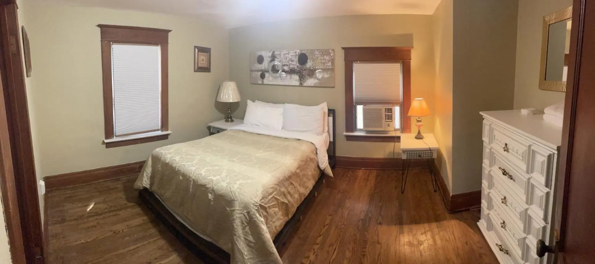 Exceptionally Close To The Falls Amazing Location & Complimentary Breakfast Delivered Daily To The Rental Niagara Falls Holiday home