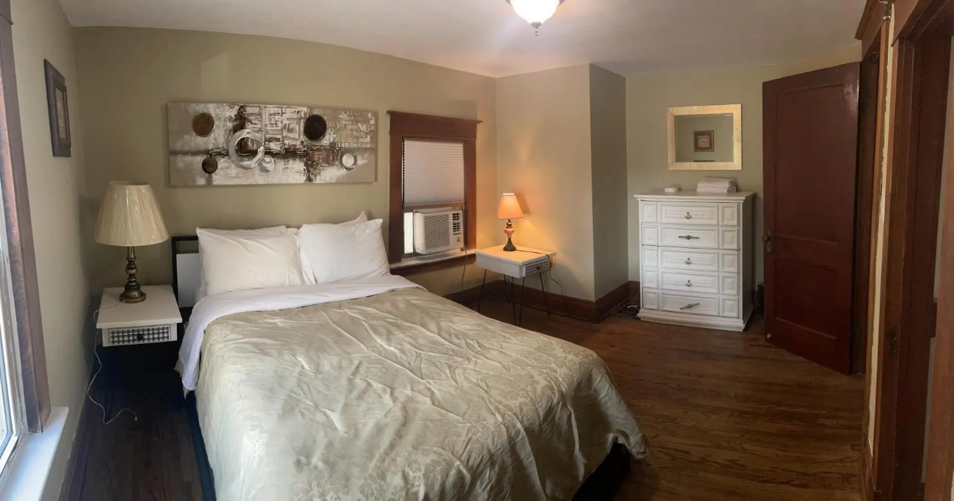 Exceptionally Close To The Falls Amazing Location & Complimentary Breakfast Delivered Daily To The Rental Niagara Falls Canada